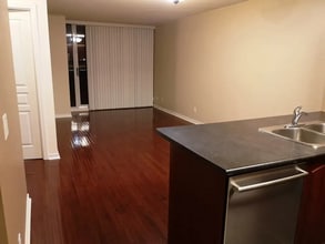 Building Photo - 330 Red Maple Rd