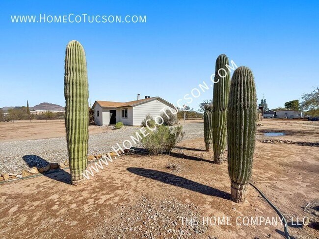 Building Photo - HORSE PROPERTY 6031 S South Arrow: 3 bedro...