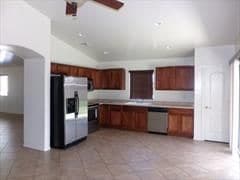 Building Photo - Desert Point Estates 4 bedroom