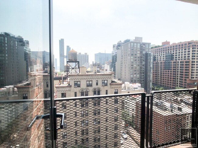 Building Photo - EAST 35 STREET