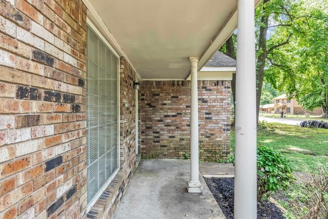 Building Photo - 5304 Haleville Rd