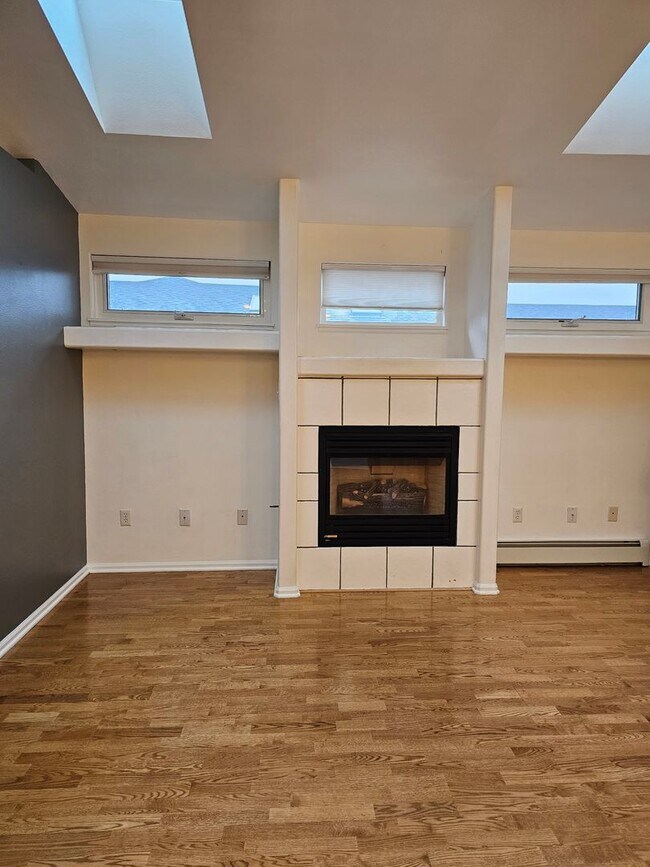 Foto del edificio - 334 Arbor Ln
