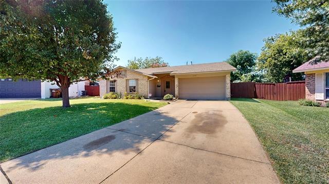 Foto del edificio - 3304 Crestforest Cir