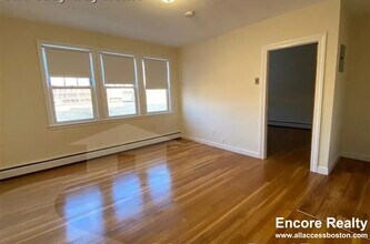 Building Photo - 168 N Beacon St