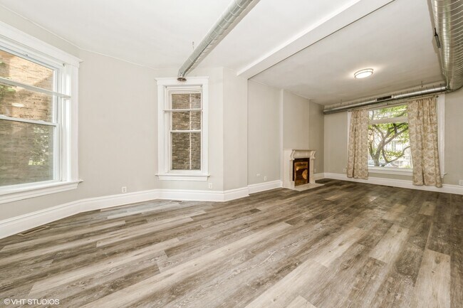 Building Photo - 1345 N Maplewood Ave