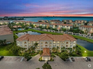 Building Photo - 1 Harbour Isle Dr E