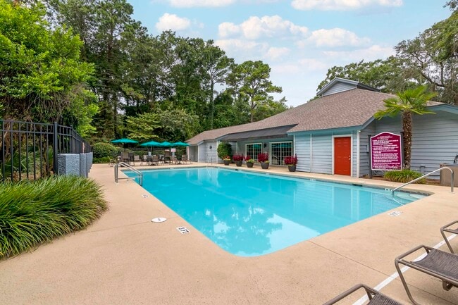 Building Photo - Buccaneer Trace