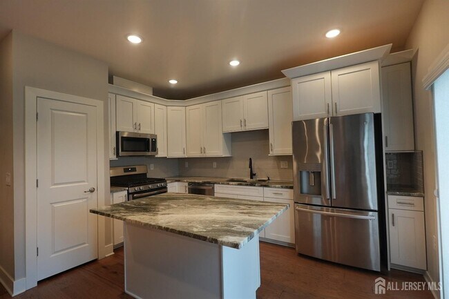 Foto del edificio - 1404 Tavern Rd