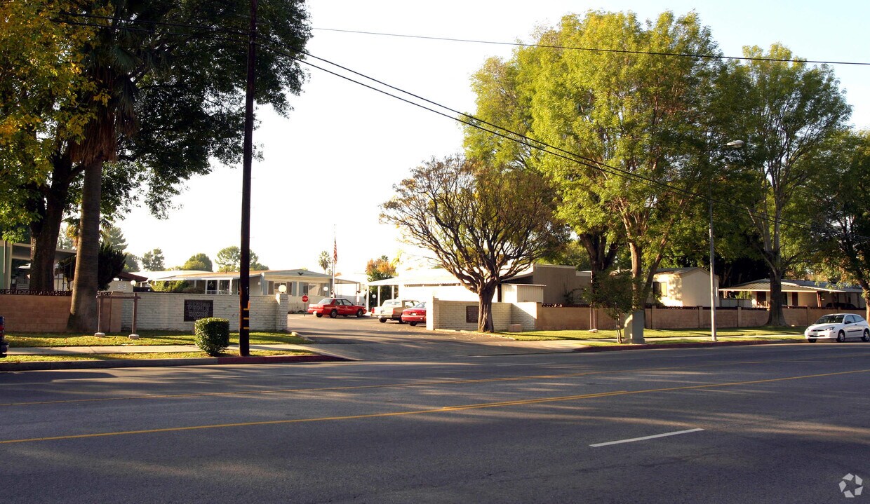 Foto del edificio - Reseda Mobile Estates