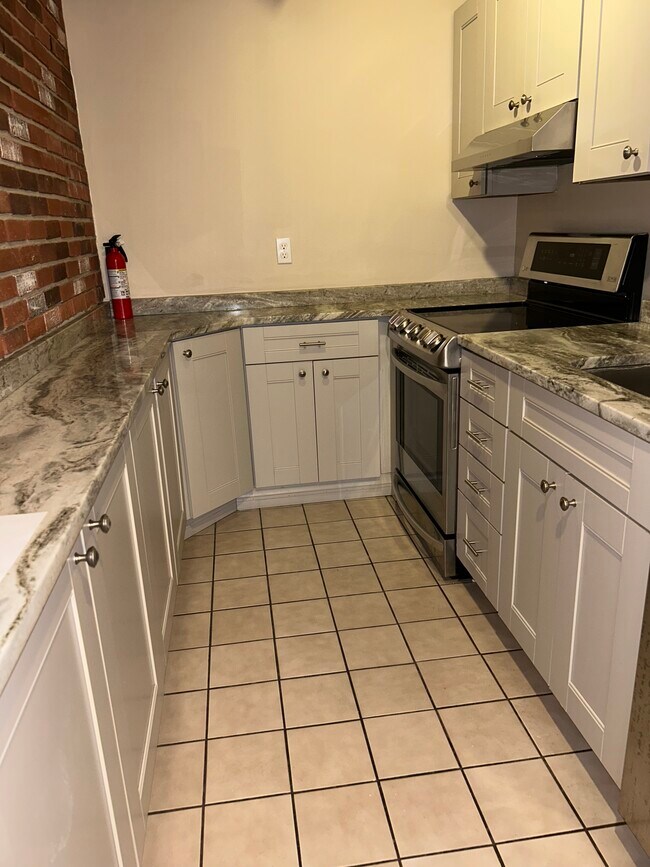 Foto del edificio - 95 Nahant St