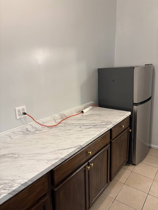 Foto del edificio - 176 E 93rd St