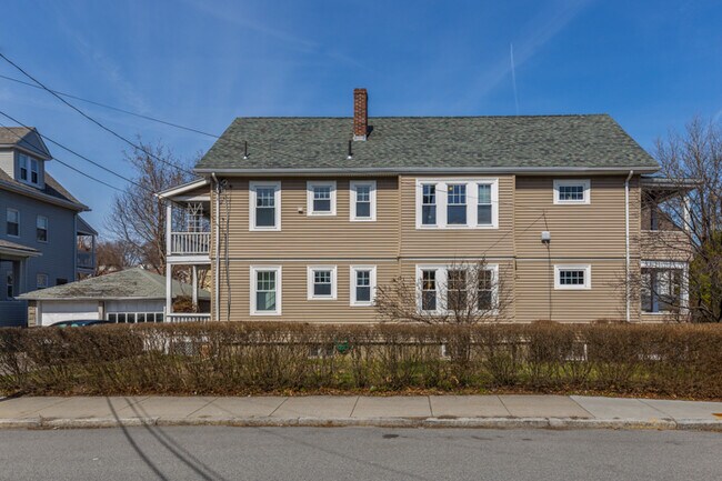 Building Photo - 219 Faneuil St