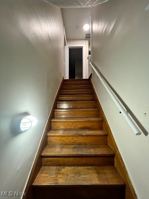 Foto del edificio - 250-252 E 3rd St