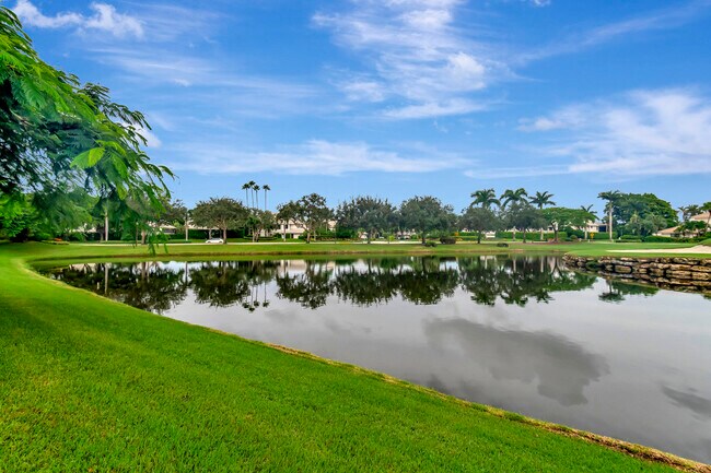 Building Photo - 5226 Lake Catalina Dr N