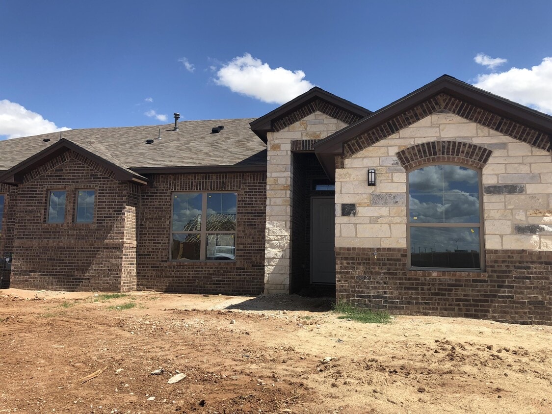 5315 Logan Ct, Midland, TX 79703 House Rental in Midland, TX