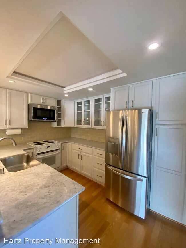 Building Photo - 2 br, 1 bath House - 1325 Running  Springs...