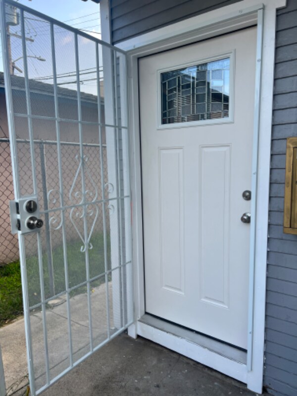 Primary Photo - 1141 Daisy Ave