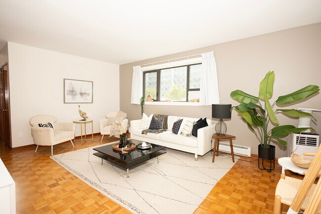 Photo du bâtiment - 1051 Taylor Av