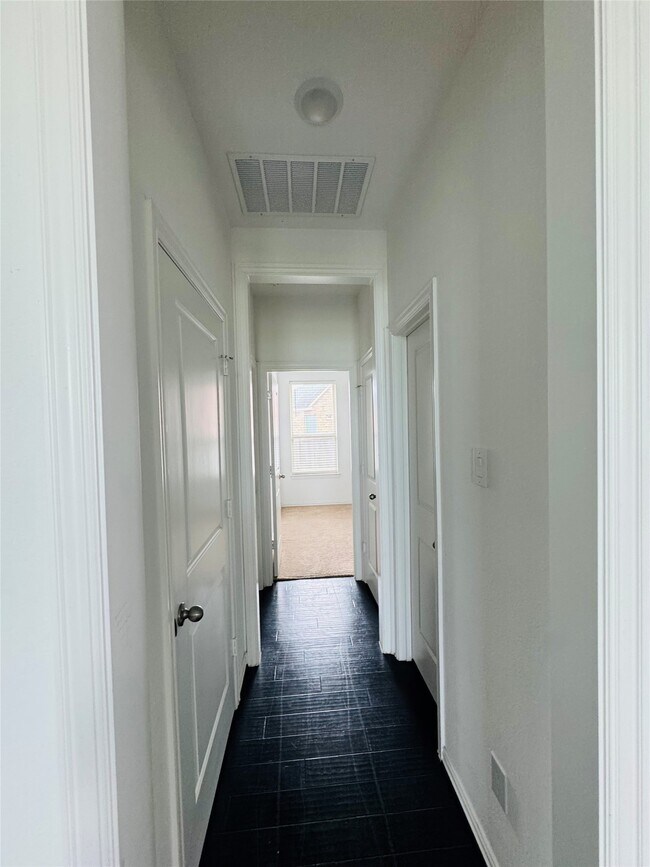 Foto del edificio - 8403 Terrace Valley Cir