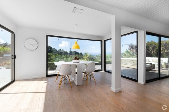 Building Photo - 15355 Stonewood Ter