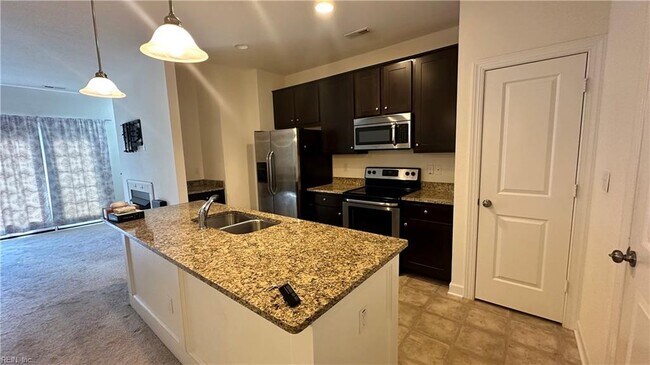 Foto del edificio - 4357 Cattail Ln