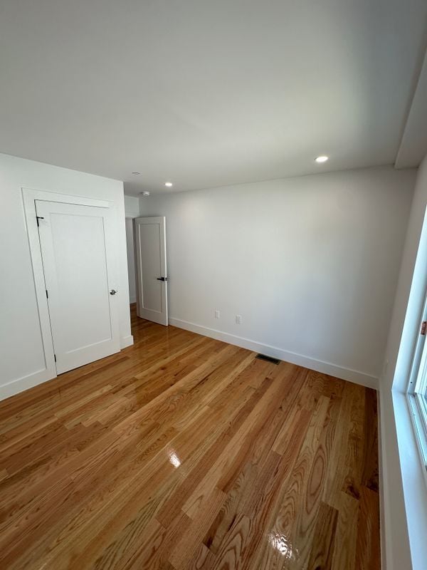 Foto del edificio - 2217 Seymour Ave