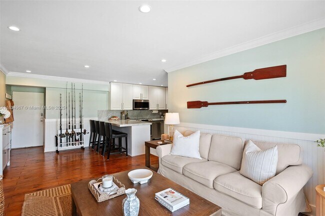 Foto del edificio - $2,300 3642 NE 171st st #506
