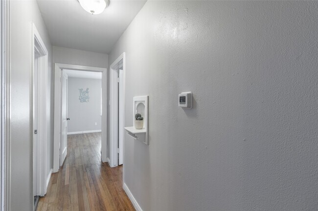Foto del edificio - 313 Evans St