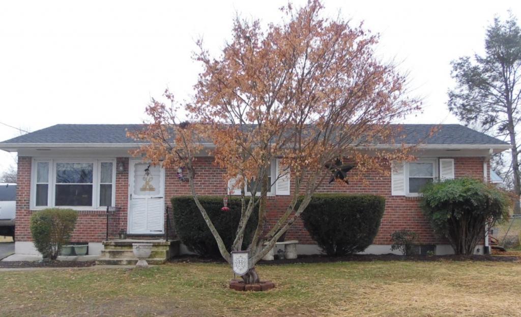Primary Photo - 216 Walker Street