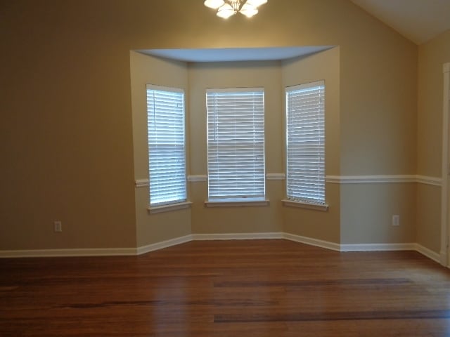 Foto del edificio - 1039 Saddle Wood Dr