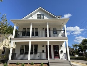 Building Photo - 826 20th Ave SE Building Photo - 826 20th Ave SE