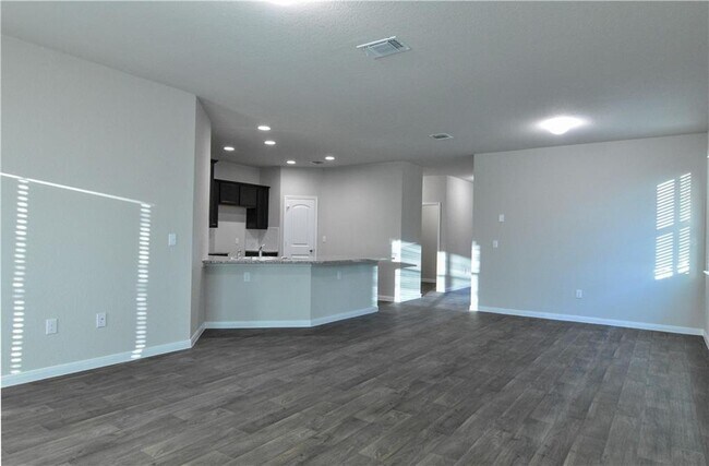 Foto del edificio - 117 Rochester Ln