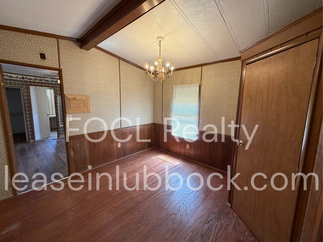 Foto del edificio - 5606 East County Road 6550