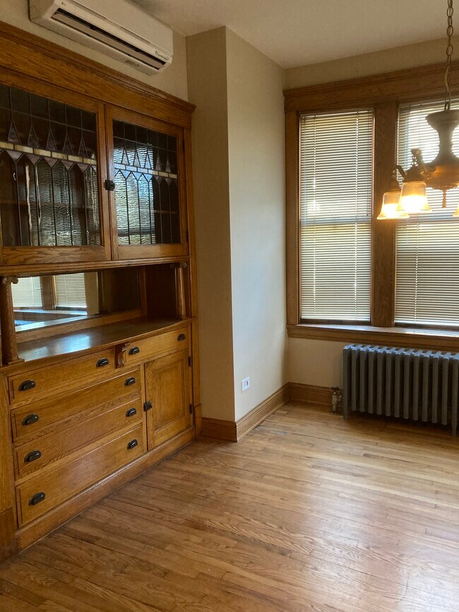 Oak built-in Cabinet in Dining Room - 3656 N Leavitt St