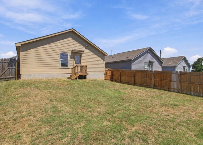 Building Photo - 3 Bedroom Home in Grace Valley