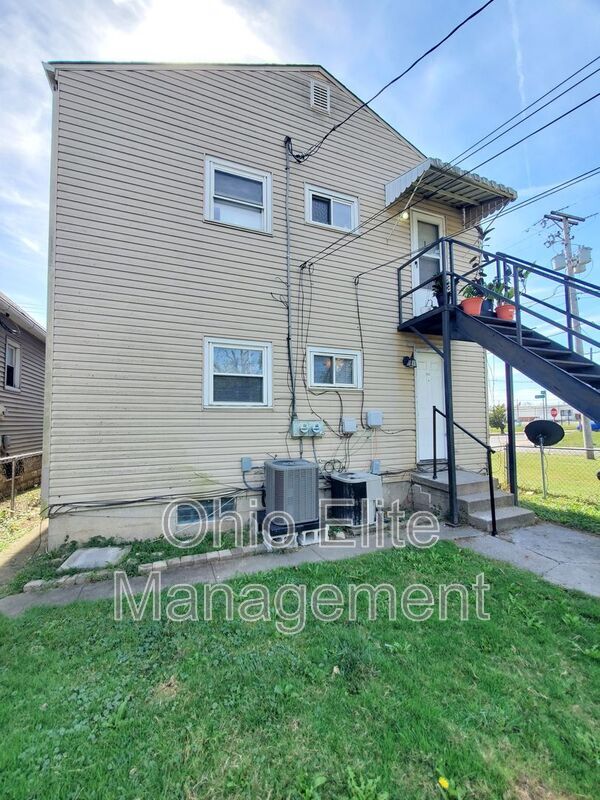 Foto del edificio - 2822 E 5th Ave