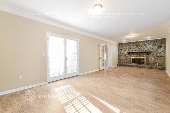 Building Photo - 207 Rennes Ct