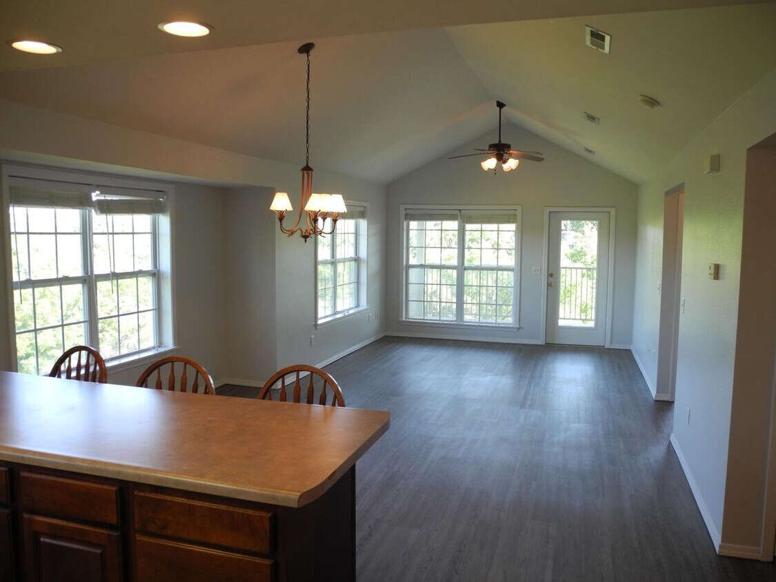Primary Photo - 164 Cozy Ct