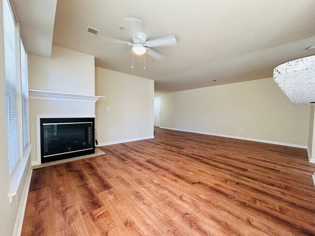 Foto del edificio - 7510 Snowpea Ct