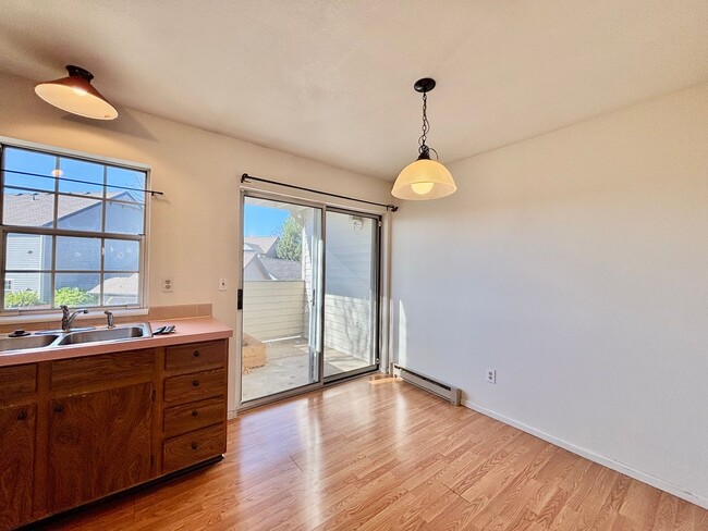 Building Photo - Fantastic Opportunity for a Great Condo in...