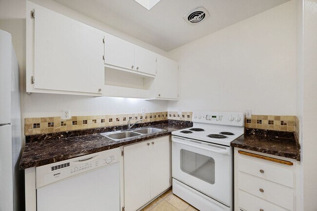 Foto del edificio - Delightful 1bed/1bath Condo located in the...