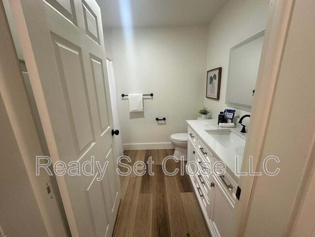 Foto del edificio - 156 W High St