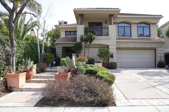 Building Photo - 4328 Park Verdi