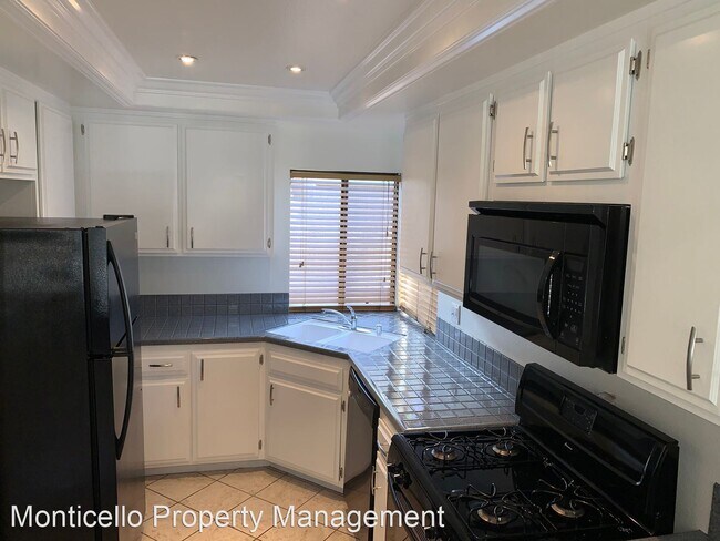 Building Photo - 2 br, 2 bath House - 7892 Northlake #108