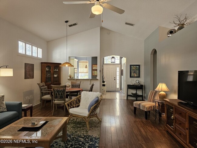 Foto del edificio - 612 Sand Isles Cir