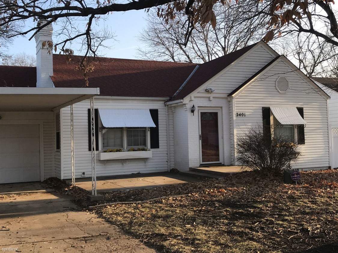 Primary Photo - 2 br, 1 bath House - 2401 E Mesita St