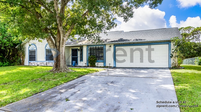 Building Photo - 296 Rheine Rd NW