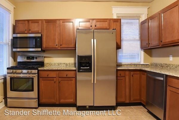 Foto del edificio - 3827 Falls Rd
