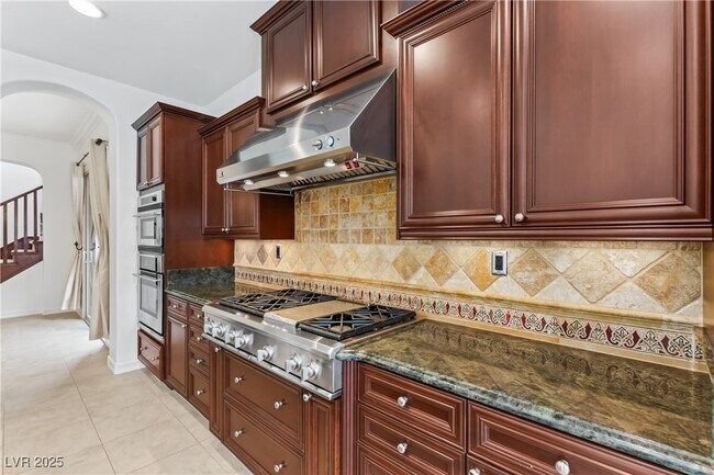 Foto del edificio - 58 Contrada Fiore Dr