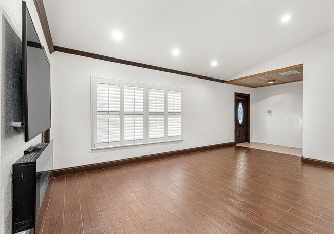 Building Photo - 13714 Exotica Ln